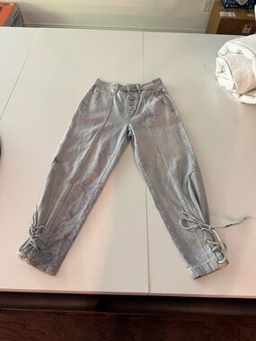 Women’s Light Gray Straight-Leg Jeans with Lace-Up Hem